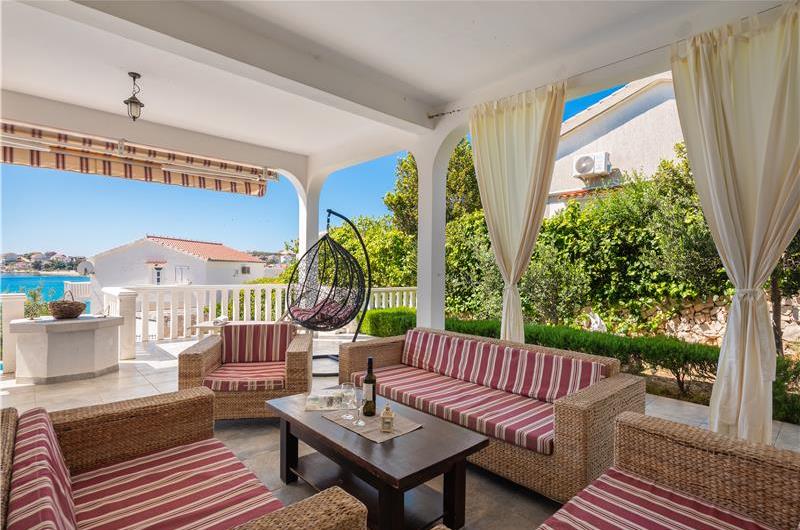 4 Bedroom Villa with Pool in Sevid near Primosten, Sleeps 8