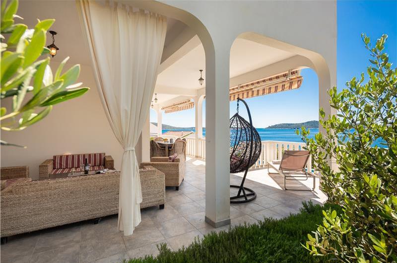 4 Bedroom Villa with Pool in Sevid near Primosten, Sleeps 8