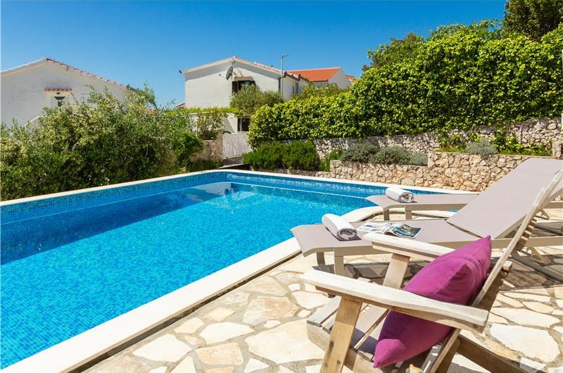 4 Bedroom Villa with Pool in Sevid near Primosten, Sleeps 8
