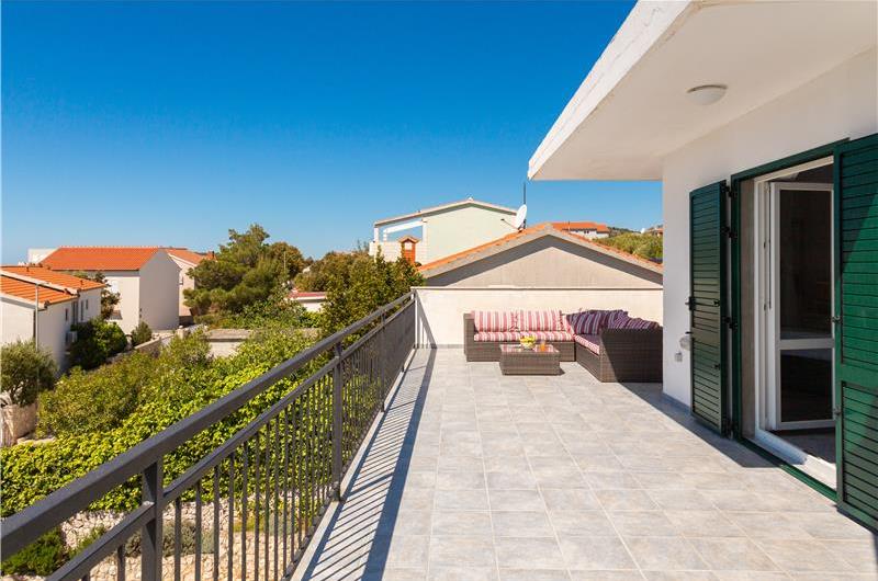 4 Bedroom Villa with Pool in Sevid near Primosten, Sleeps 8