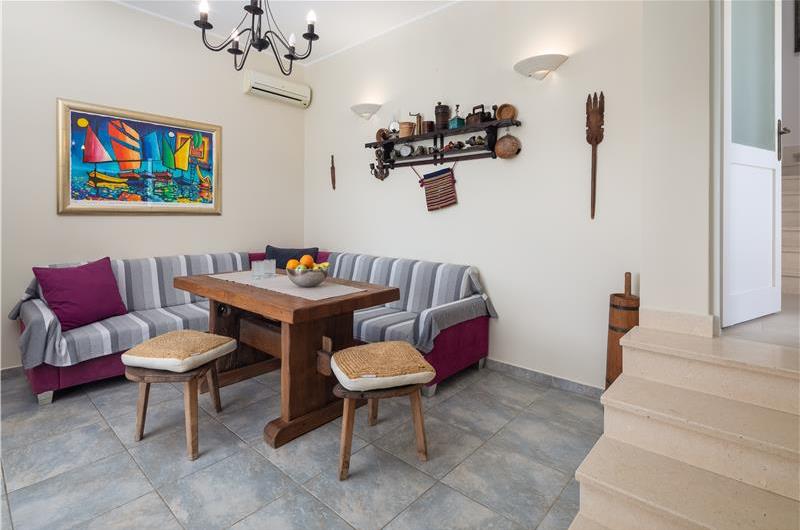 4 Bedroom Villa with Pool in Sevid near Primosten, Sleeps 8