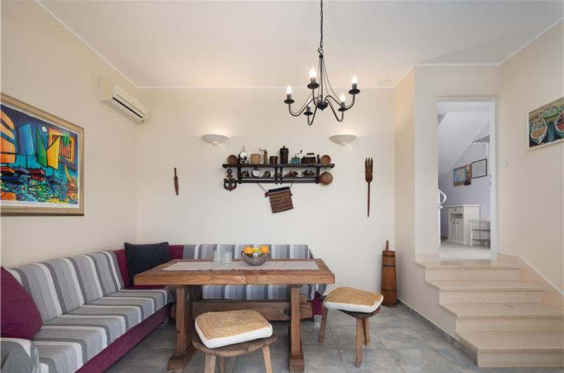 4 Bedroom Villa with Pool in Sevid near Primosten, Sleeps 8