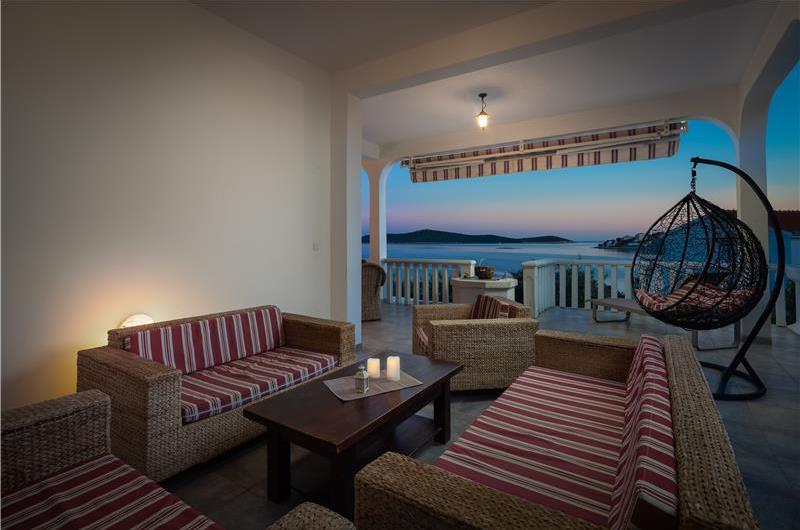 4 Bedroom Villa with Pool in Sevid near Primosten, Sleeps 8