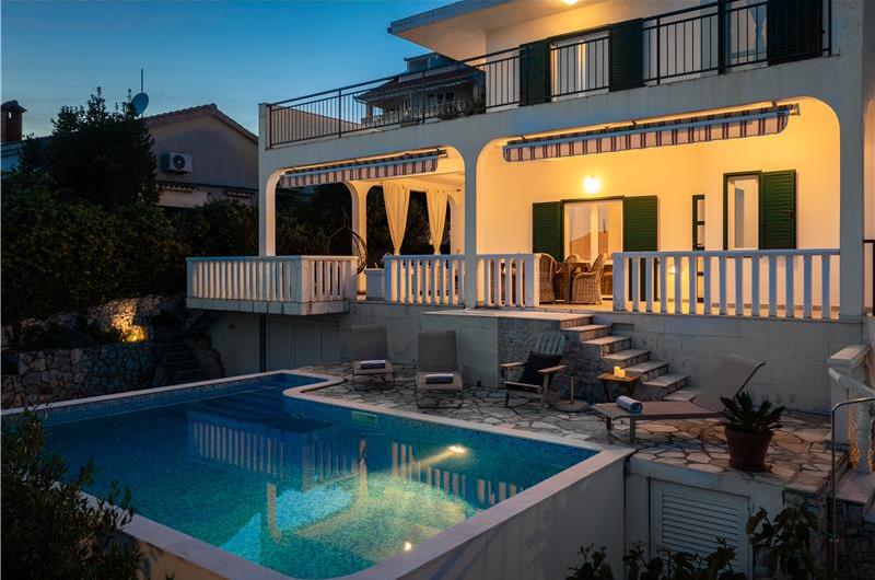 4 Bedroom Villa with Pool in Sevid near Primosten, Sleeps 8