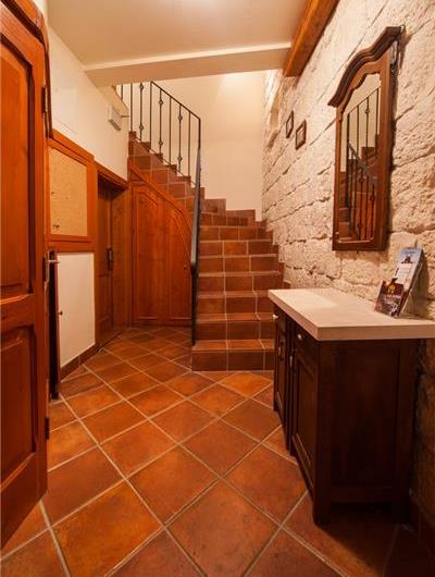 1 bedroom Apartment in Komiza on Vis Island, Sleeps 2-4