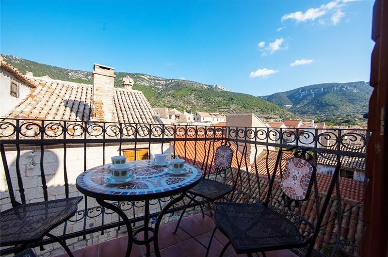 1 bedroom Apartment in Komiza on Vis Island, Sleeps 2-4