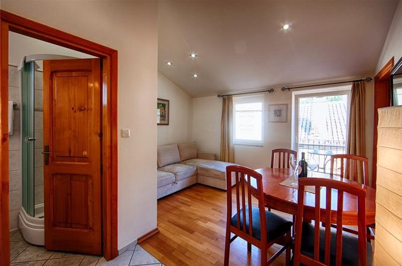 1 bedroom Apartment in Komiza on Vis Island, Sleeps 2-4