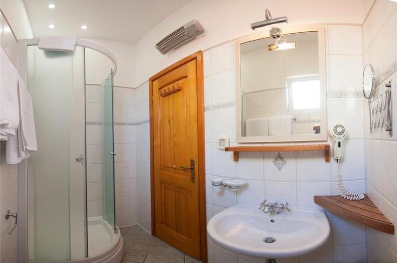 1 bedroom Apartment in Komiza on Vis Island, Sleeps 2-4