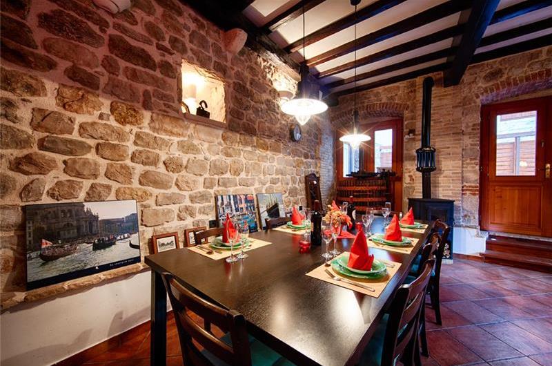 4 Bedroom Villa in Komiza on Vis Island, Sleeps 9-11