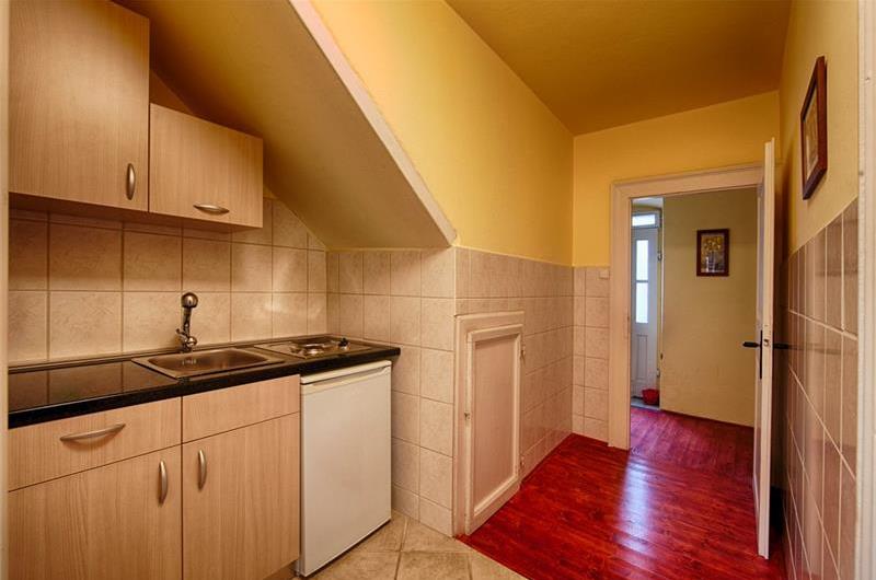 4 Bedroom Villa in Komiza on Vis Island, Sleeps 9-11