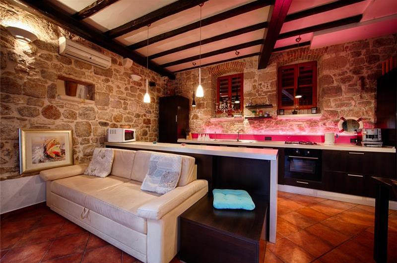4 Bedroom Villa in Komiza on Vis Island, Sleeps 9-11