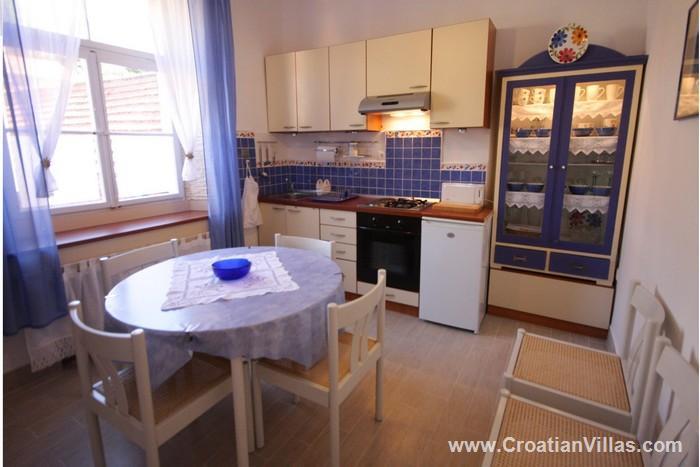 2 bedroom Apartment with terrace on Hvar Island, Sleeps 4-5