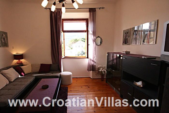 2 bedroom Apartment with terrace on Hvar Island, Sleeps 4-5