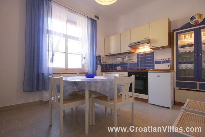 2 bedroom Apartment with terrace on Hvar Island, Sleeps 4-5