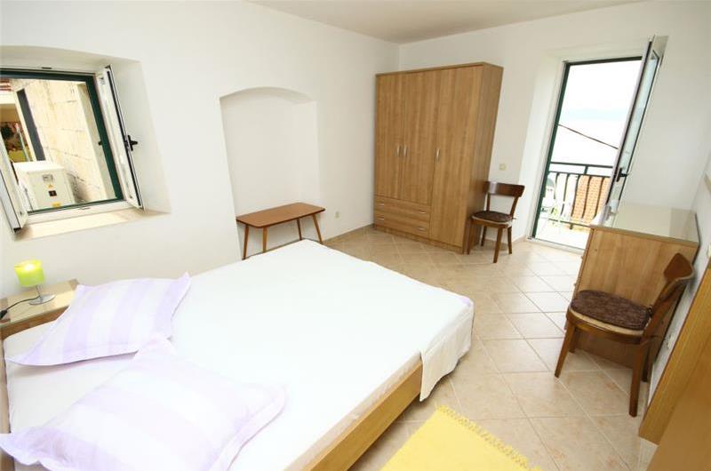 2 Bedroom Villa in Brela, Makarska Riviera, Sleeps 4-6
