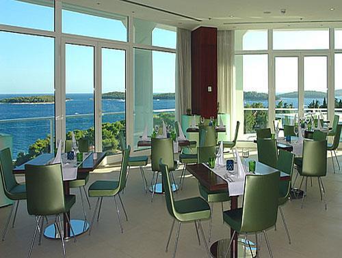 Hotel Amfora Grand Beach Resort 4* - Hvar 