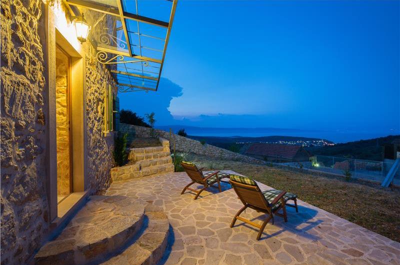 5 bedroom Hvar Island Villa with Pool sleeps 10-14
