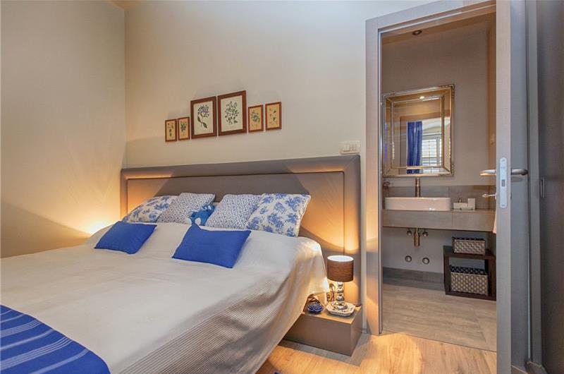 2 Bedroom Luxury Apartment in Hvar Town, Sleeps 4