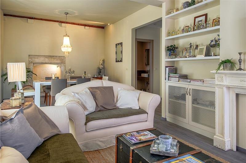 2 Bedroom Luxury Apartment in Hvar Town, Sleeps 4