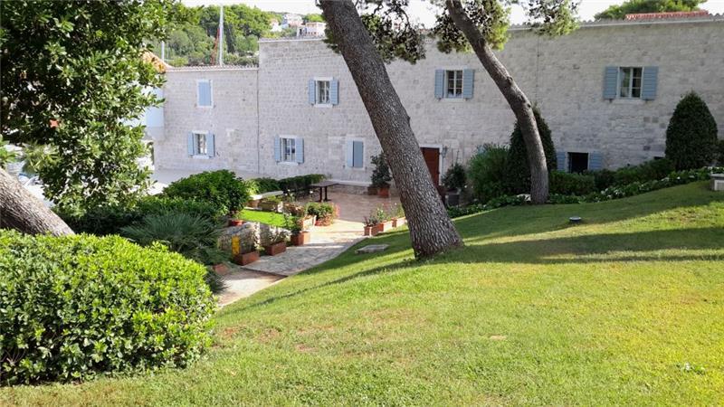 Luxury Dalmatian Island Castle-style Villa with Pool, sleeps 20-24