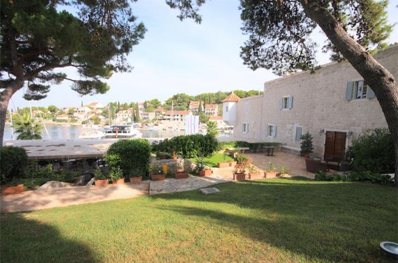 Luxury Dalmatian Island Castle-style Villa with Pool, sleeps 20-24