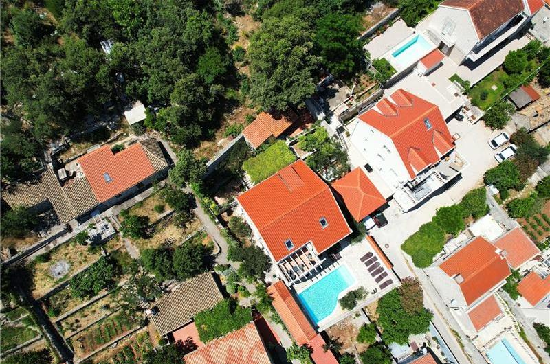 8 Bedroom Seaside Villa with Pool in Zaton Bay near Dubrovnik, Sleeps 17-23