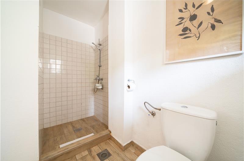 Selection of 1 Bedroom Apartments with Shared Pool in Kotor Bay, Montenegro, Sleeps 2-3