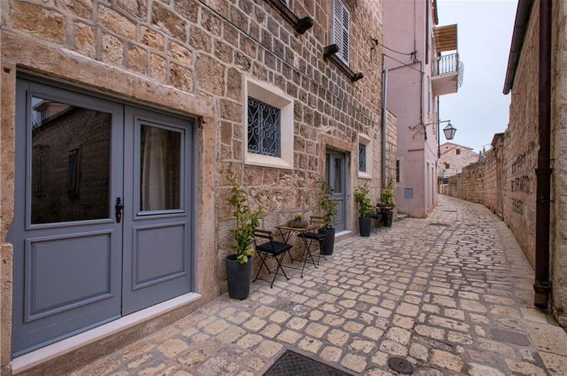 1 Bedroom Luxury Apartments in Hvar Town, Sleeps 2