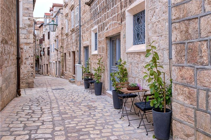 1 Bedroom Luxury Apartments in Hvar Town, Sleeps 2