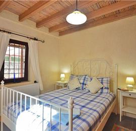1 Bedroom Villa with heated pool near Bitez, Sleeps 2