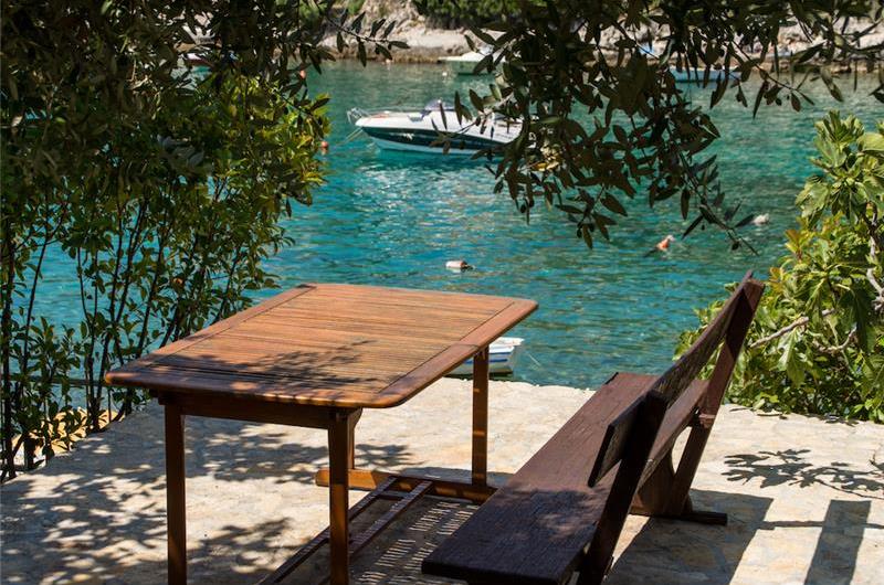 5 Bedroom Villa with Pool on Ciovo near Trogir sleeps 10-14