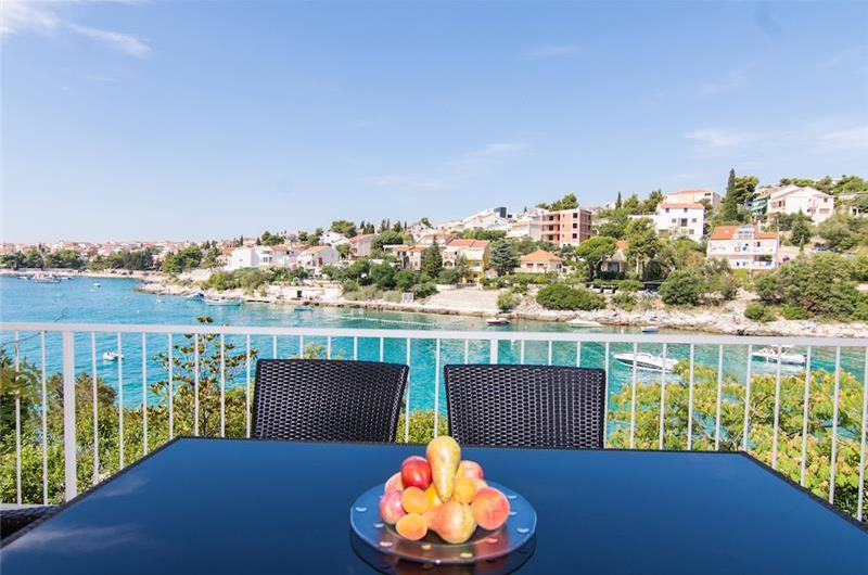 5 Bedroom Villa with Pool on Ciovo near Trogir sleeps 10-14