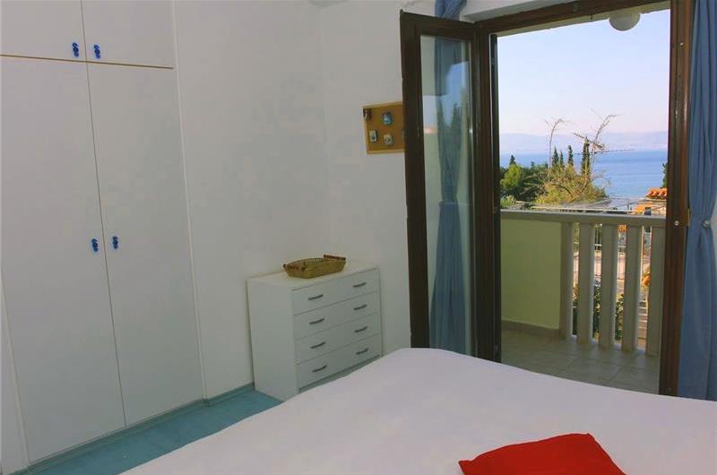 5 Bedroom Villa with Pool in Supetar, Sleeps 10-13