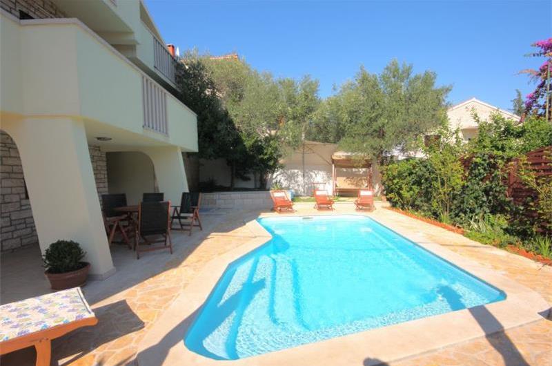 5 Bedroom Villa with Pool in Supetar, Sleeps 10-13