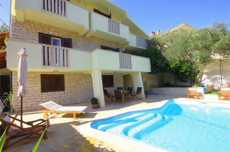 5 Bedroom Villa with Pool in Supetar, Sleeps 10-13