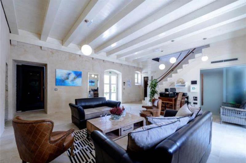 Luxury 6 bed villa with pool and large grounds in Zaton, Dubrovnik Region - sleeps 12-14