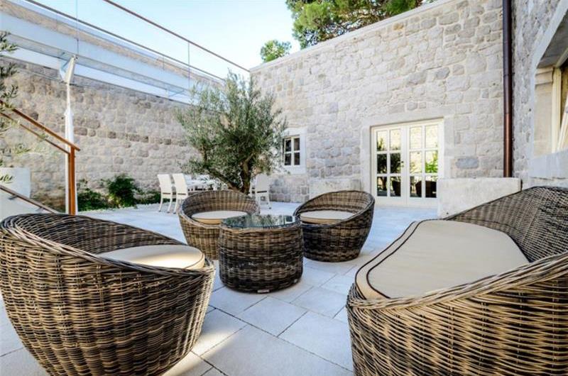 Luxury 6 bed villa with pool and large grounds in Zaton, Dubrovnik Region - sleeps 12-14