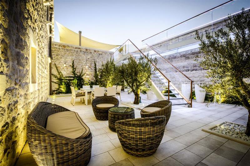 Luxury 6 bed villa with pool and large grounds in Zaton, Dubrovnik Region - sleeps 12-14