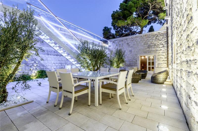 Luxury 6 bed villa with pool and large grounds in Zaton, Dubrovnik Region - sleeps 12-14