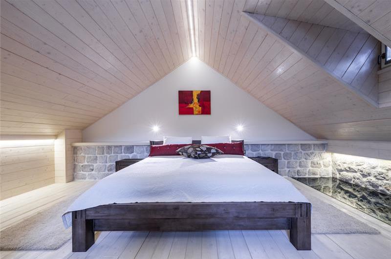 Luxury 6 bed villa with pool and large grounds in Zaton, Dubrovnik Region - sleeps 12-14
