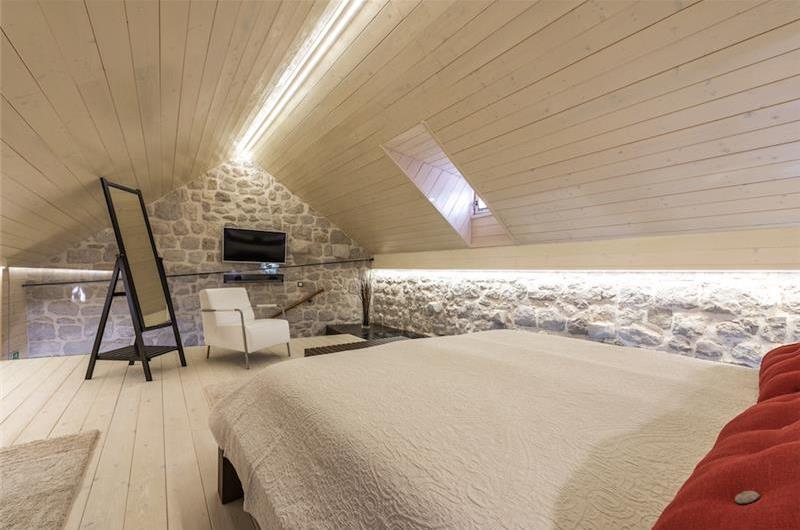 Luxury 6 bed villa with pool and large grounds in Zaton, Dubrovnik Region - sleeps 12-14