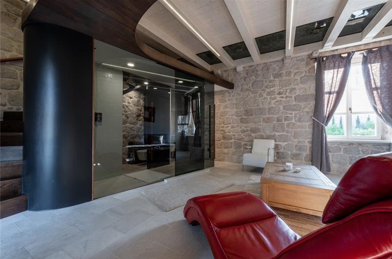 Luxury 6 bed villa with pool and large grounds in Zaton, Dubrovnik Region - sleeps 12-14