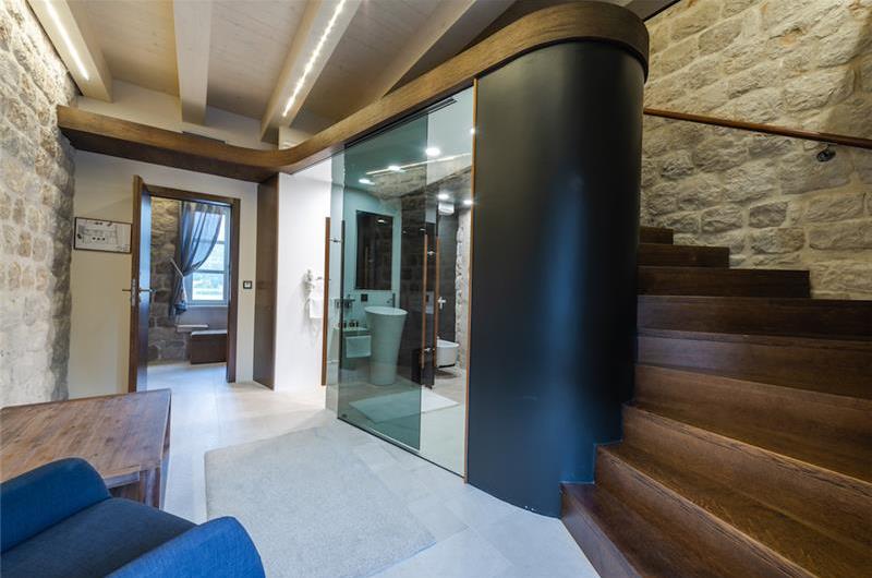 Luxury 6 bed villa with pool and large grounds in Zaton, Dubrovnik Region - sleeps 12-14
