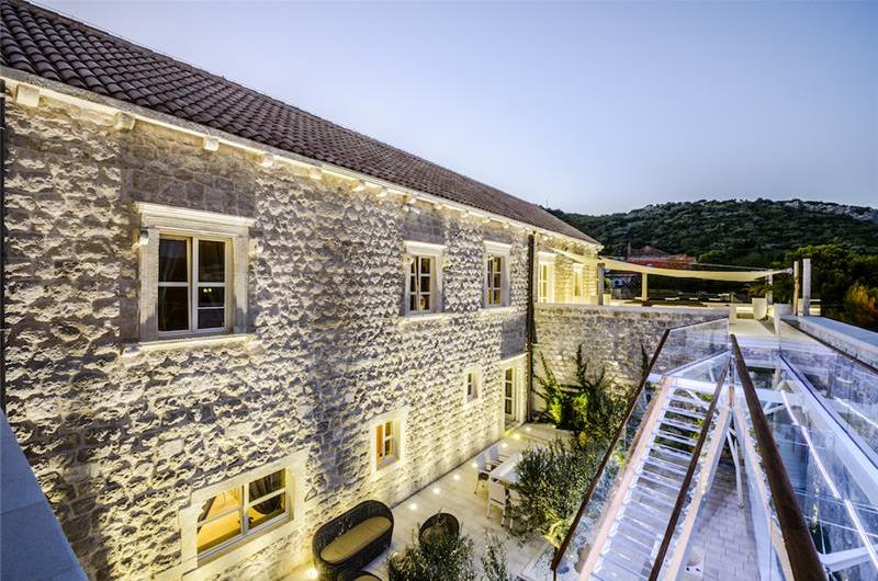 Luxury 6 bed villa with pool and large grounds in Zaton, Dubrovnik Region - sleeps 12-14