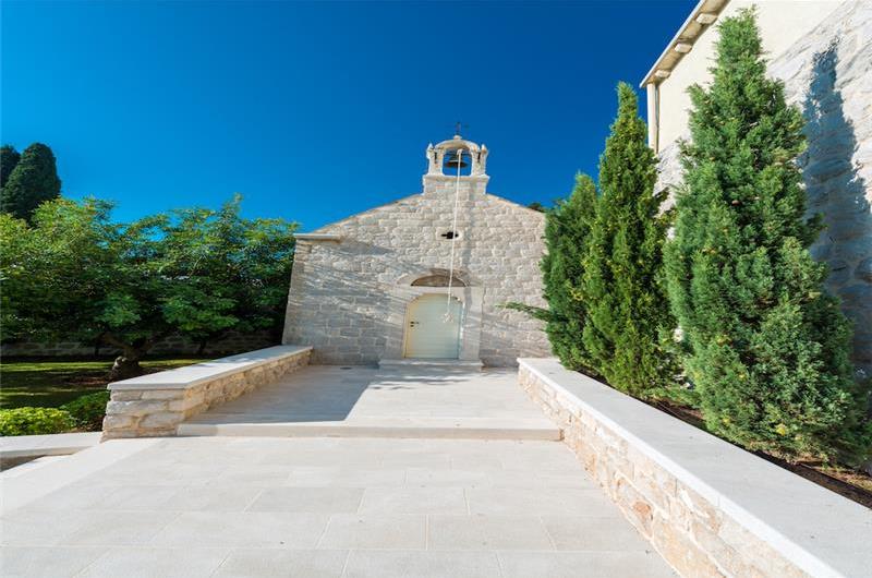 Luxury 6 bed villa with pool and large grounds in Zaton, Dubrovnik Region - sleeps 12-14