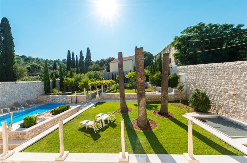 Luxury 6 bed villa with pool and large grounds in Zaton, Dubrovnik Region - sleeps 12-14