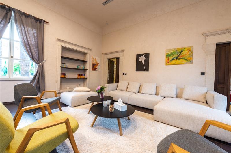 Luxury 6 bed villa with pool and large grounds in Zaton, Dubrovnik Region - sleeps 12-14