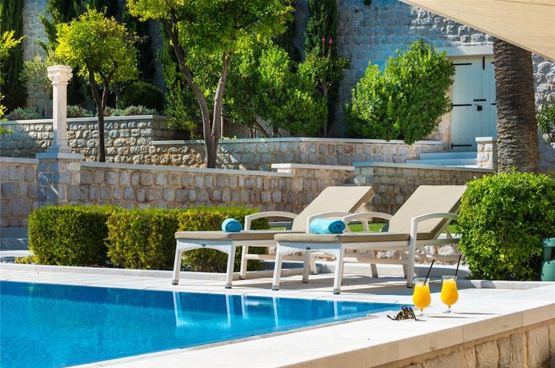 Luxury 6 bed villa with pool and large grounds in Zaton, Dubrovnik Region - sleeps 12-14