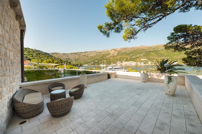 Luxury 6 bed villa with pool and large grounds in Zaton, Dubrovnik Region - sleeps 12-14
