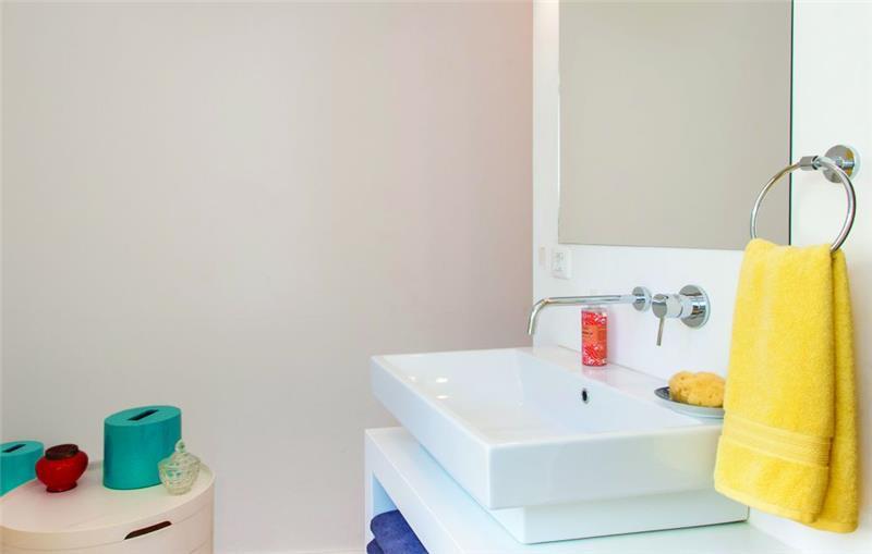4 Bedroom Villa with Pool in Split City, sleeps 8